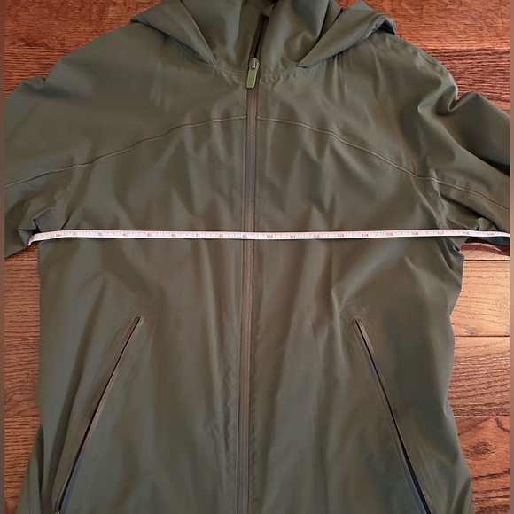 Lululemon Athletica Full Zip up Jacket CA 35801/RN 106259 E4 - Women’s Sz 4 - Picture 11 of 11